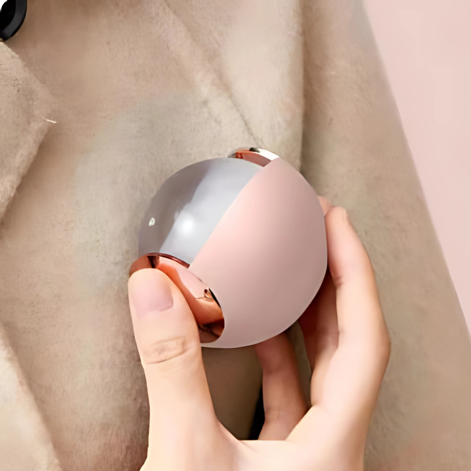 CleanBuddy – Hair Remover Ball for Clothes &amp; Travel