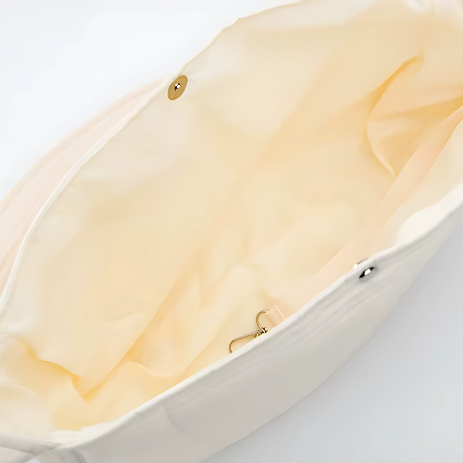 SnuggleBag – Stylische Tragetasche für kleine Hunde